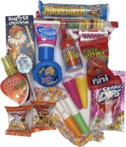 Candy Freaks - Snoep Van Vroeger Pakket 16 Delig - 90’s Snoep - Nostalgisch - Snoep - Lolly - Snoepjes - Retro - Oud Hollands Snoepgoed -Voedsel Serie Winkel 1029x1200