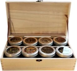 Houten Theekist Gevulde Theedoos Met 16 Blikjes Tea Bar Thee Theecadeau - Losse Thee G - 50 Koppen Per 100 Gram