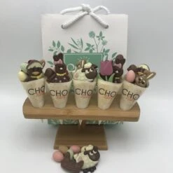 Cho-lala Paaschocolade , Set Van 5 Puntzakjes Hallo Lente | Chocolade Cadeau Pasen Lente | Totaal 300 Gram Chocolade -Voedsel Serie Winkel 1200x1200 394