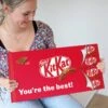 "You're The Best!" - Gigantische KitKat Reep - 900 Gram Overheerlijke Chocolade